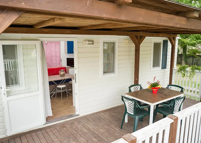 Punta Falconera Camping & Village