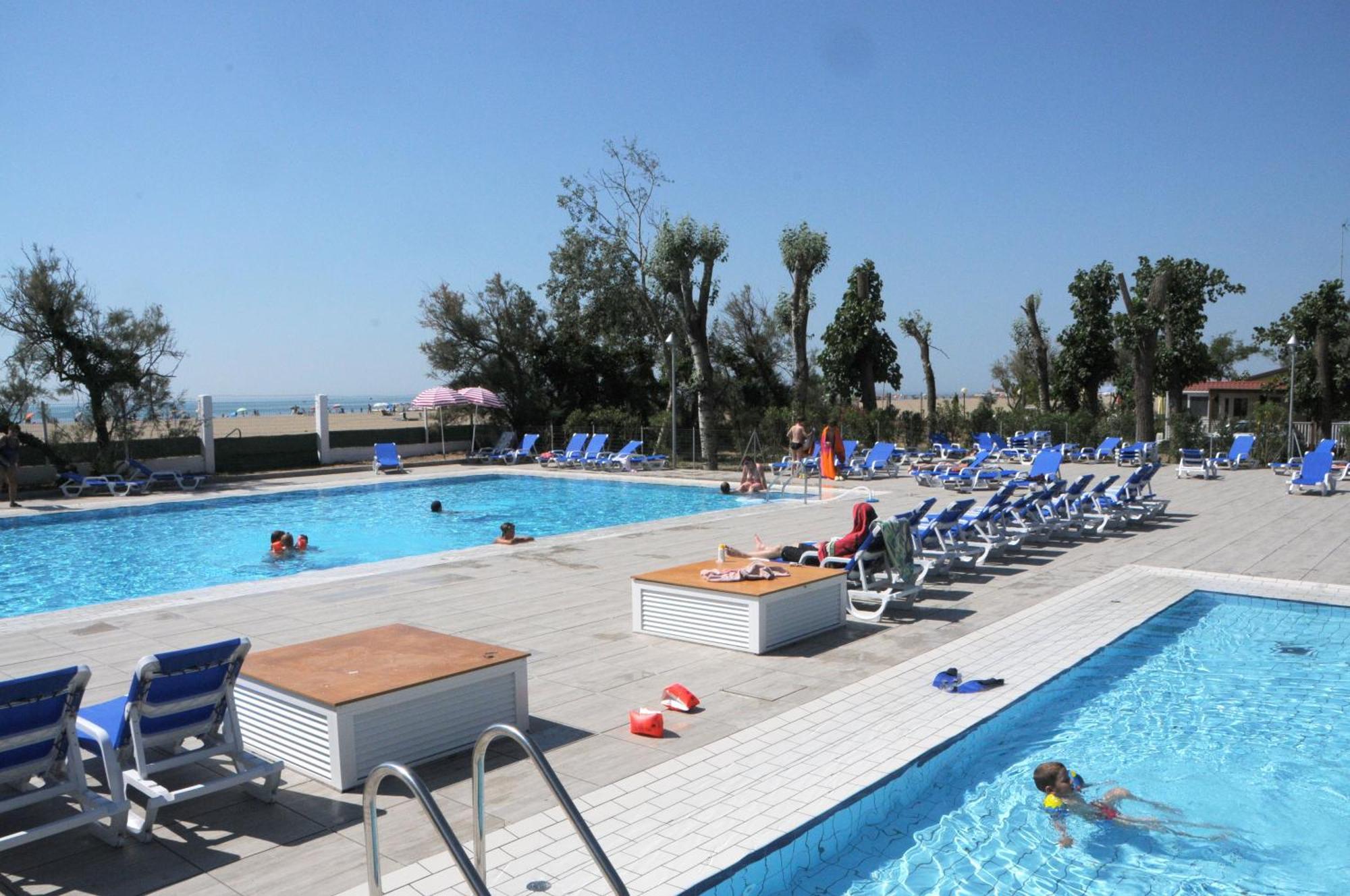 Punta Falconera Camping & Village Campsite 2*