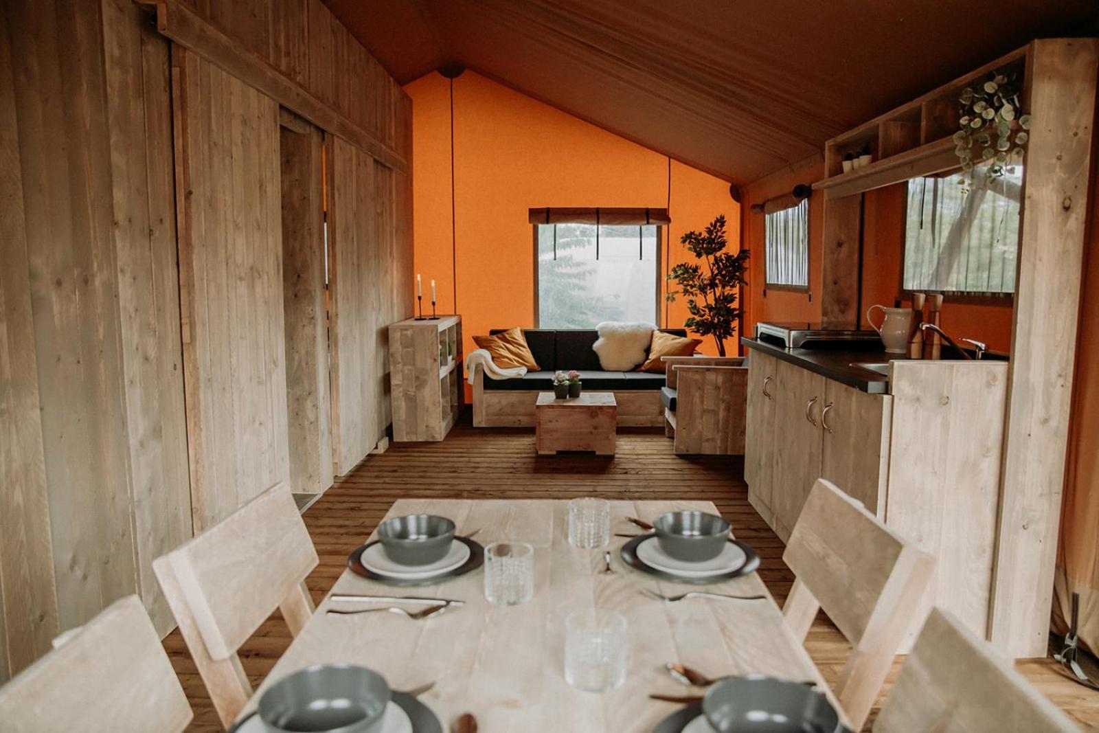 Campsite Punta Falconera & Village 2*